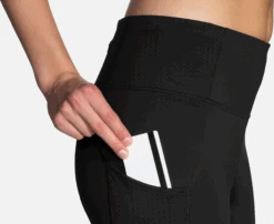 BROOKS Women's Method 1/2 Crop Tight (001 - Black) -Shoes Fashion Store 221477 001 D2 Method 12 Crop Tight