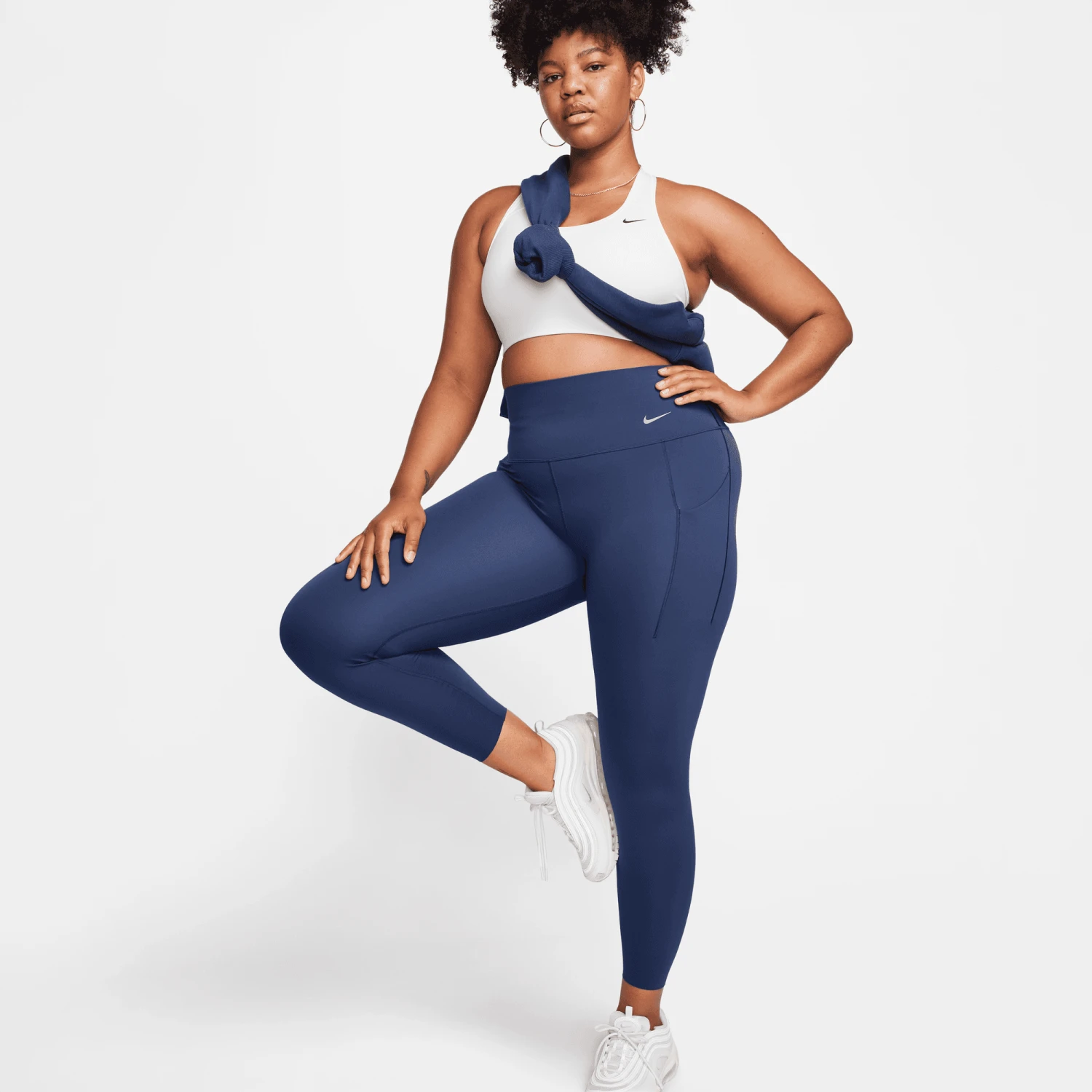 Nike Women's Universa Medium-Support High-Waisted 7/8 Leggings (410 - Midnight Navy/Black) 2 Nike Women's Universa Medium-Support High-Waisted 7/8 Leggings (410 - Midnight Navy/Black) - Image 2