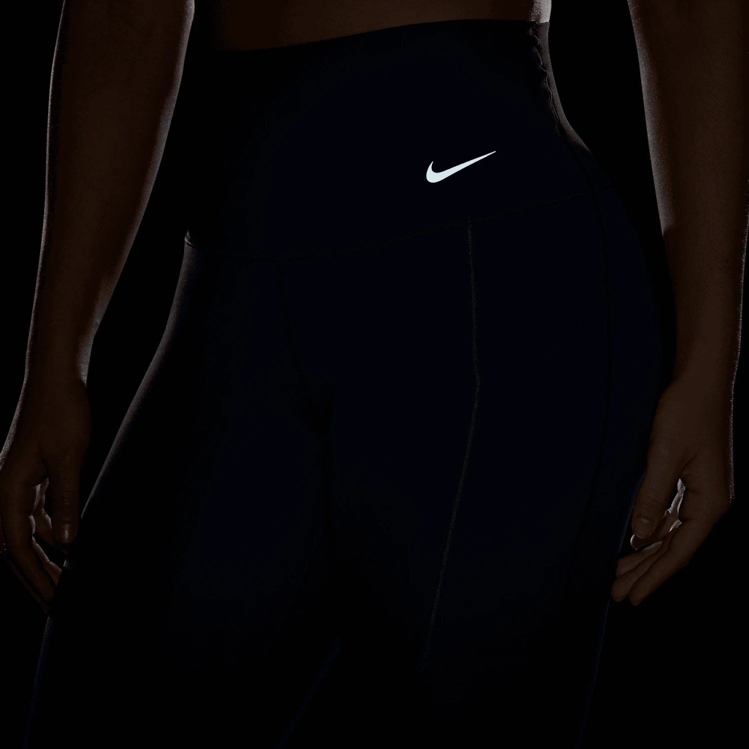 Nike Women's Universa Medium-Support High-Waisted 7/8 Leggings (410 - Midnight Navy/Black) 8 Nike Women's Universa Medium-Support High-Waisted 7/8 Leggings (410 - Midnight Navy/Black) - Image 8