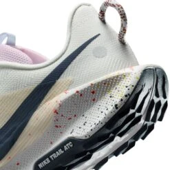 Nike Women’s React Pegasus Trail 5 (102 - Summit White/Armory Navy-Football Grey) -Shoes Fashion Store AURORA DV3865 102 PHSYD002 2000