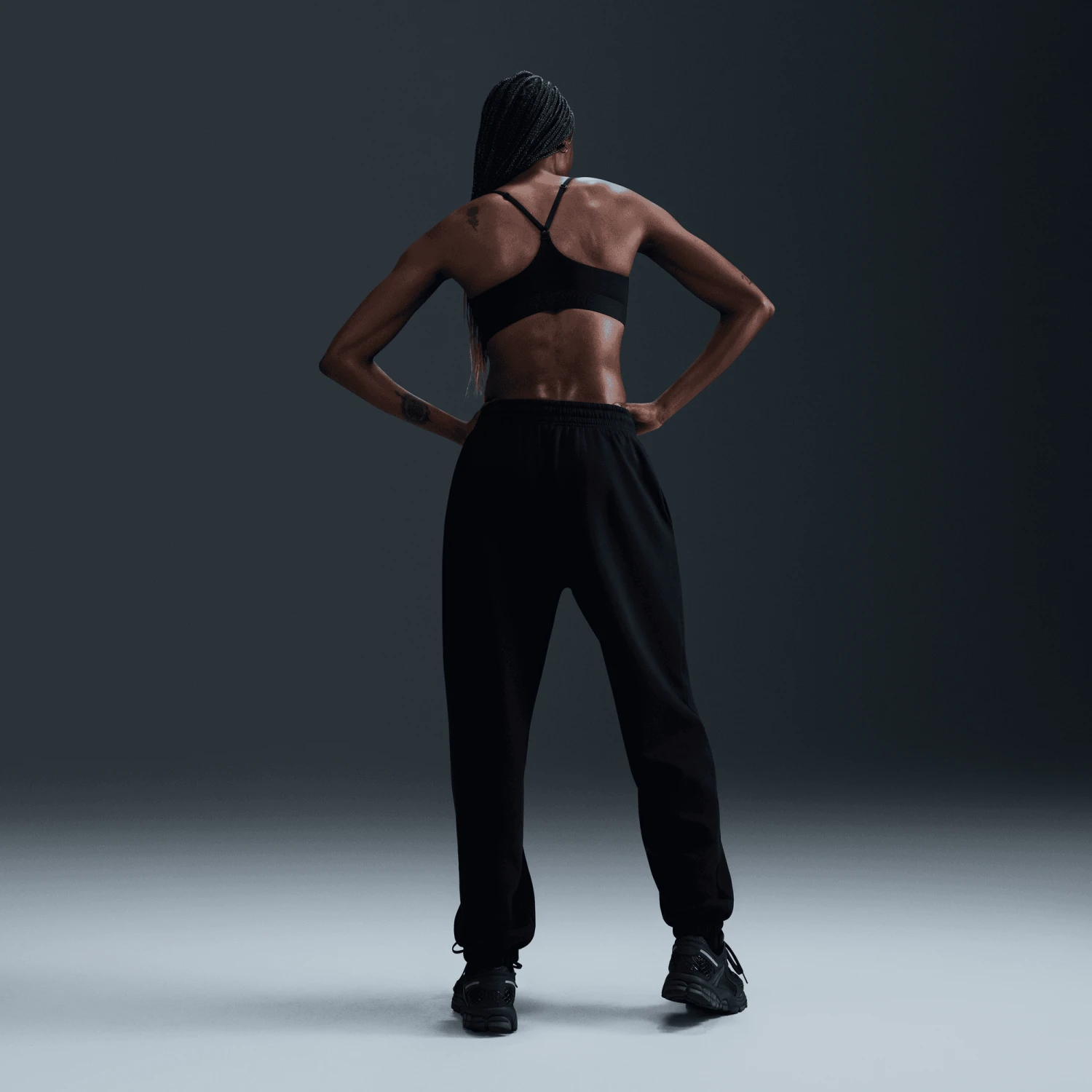 Nike Women's Indy Light Support Padded Adjustable Sports Bra (010 - Black/Black) 5 Nike Women's Indy Light Support Padded Adjustable Sports Bra (010 - Black/Black) - Image 5