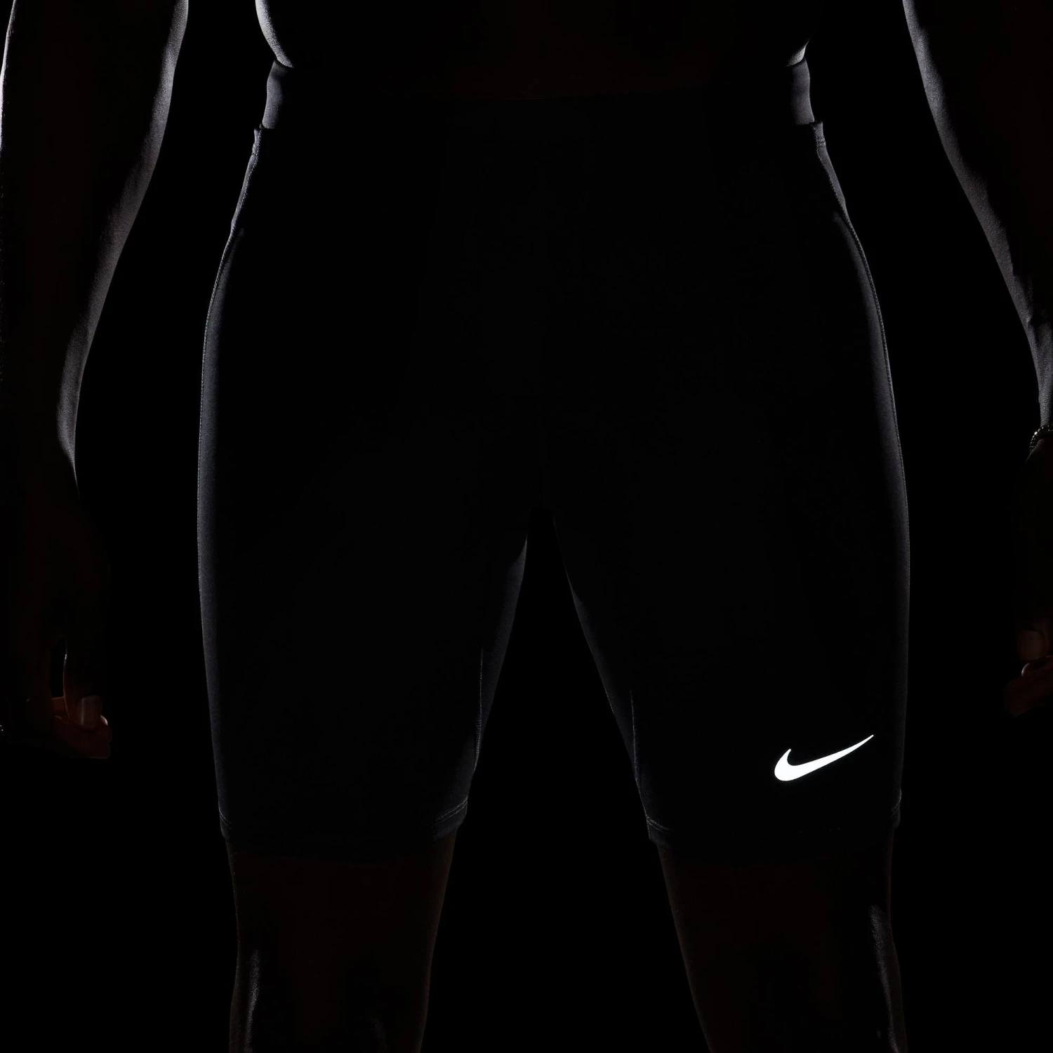 Nike Men's Fast Dri-FIT Brief-Lined Running 1/2-Length Tights (010 - Black/Reflective Silver) 9 Nike Men's Fast Dri-FIT Brief-Lined Running 1/2-Length Tights (010 - Black/Reflective Silver) - Image 9
