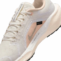 Nike Women's Pegasus 41 GORE-TEX (100 - Sail/Anthracite-Guava Ice-Crimson Tint) 19 Nike Women's Pegasus 41 GORE-TEX (100 - Sail/Anthracite-Guava Ice-Crimson Tint) -Shoes Fashion Store AURORA FQ1357 100 PHSYD003 2000