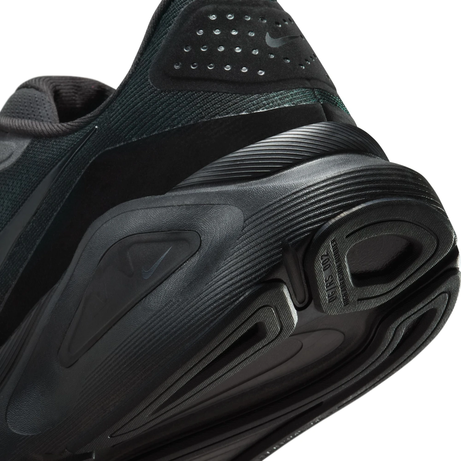Nike Men’s Structure 26 (001 - Black/Black-Iron Grey) 5 Nike Men’s Structure 26 (001 - Black/Black-Iron Grey) - Image 5