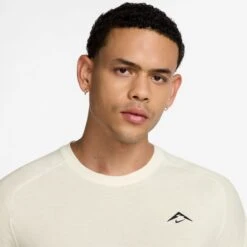 Nike Men's Solar Chase Dri-FIT ADV Short-Sleeve Running Top (133 - Solar Chase) 11 Nike Men's Solar Chase Dri-FIT ADV Short-Sleeve Running Top (133 - Solar Chase) -Shoes Fashion Store AURORA HJ3580 133 PHSYM001 2000