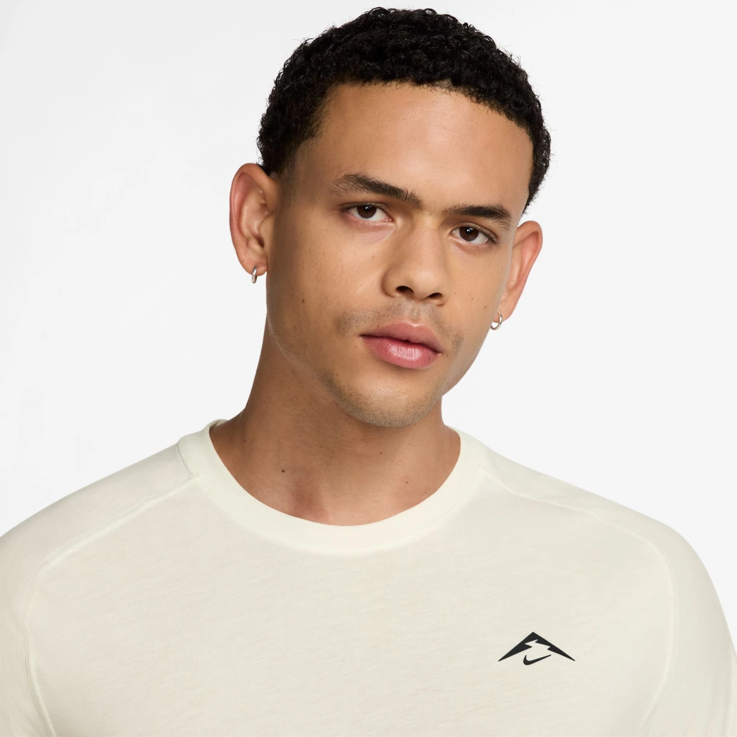 Nike Men's Solar Chase Dri-FIT ADV Short-Sleeve Running Top (133 - Solar Chase) 3 Nike Men's Solar Chase Dri-FIT ADV Short-Sleeve Running Top (133 - Solar Chase) - Image 3