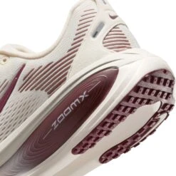 Nike Women's Vomero 18 (108 - Pale Ivory, Dark Team Red-Red Sepia) -Shoes Fashion Store AURORA HM6804 108 PHSYD002 2000