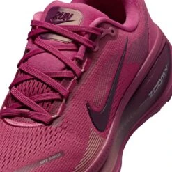 Nike Women's Vomero 18 (604 - Sweet Beet/Bordeaux-Red Stardust) 12 Nike Women's Vomero 18 (604 - Sweet Beet/Bordeaux-Red Stardust) -Shoes Fashion Store AURORA HM6804 604 PHSYD001 2000