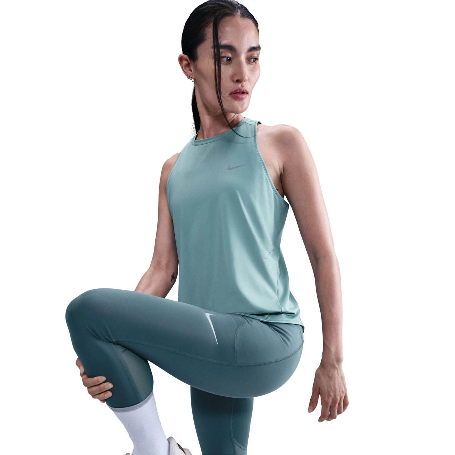 Nike Women's Swift Dri-FIT Running Tank Top (017 - Cannon/Reflective Silver) 2 Nike Women's Swift Dri-FIT Running Tank Top (017 - Cannon/Reflective Silver) - Image 2