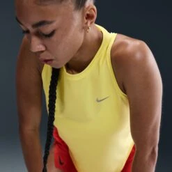 Nike Women's Swift Dri-FIT Running Tank Top (712 - Light Zitron/Reflective Silver) -Shoes Fashion Store AURORA HQ0620 712 PHSYMG03 2000