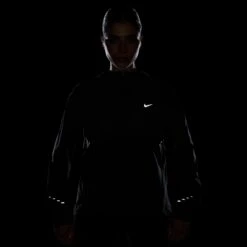Nike Women's Swift Repel Packable Running Jacket (010 - Black/Reflective Silver) 11 Nike Women's Swift Repel Packable Running Jacket (010 - Black/Reflective Silver) -Shoes Fashion Store AURORA HQ0650 010 PHSYM200 2000
