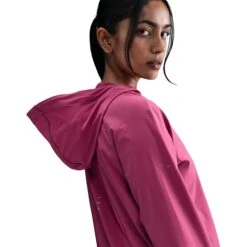 Nike Women's Swift Women's Repel Packable Running Jacket (634 - Sweet Beet/Reflective Silver) 10 Nike Women's Swift Women's Repel Packable Running Jacket (634 - Sweet Beet/Reflective Silver) -Shoes Fashion Store AURORA HQ0650 634 PHSYM002 2000