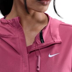 Nike Women's Swift Women's Repel Packable Running Jacket (634 - Sweet Beet/Reflective Silver) 8 Nike Women's Swift Women's Repel Packable Running Jacket (634 - Sweet Beet/Reflective Silver) -Shoes Fashion Store AURORA HQ0650 634 PHSYM004 2000