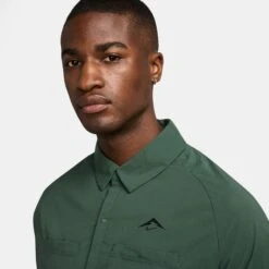 Nike Men's Trail Dri-FIT UV Running Button-Up Shirt (323 - Fir/Fir/Black) -Shoes Fashion Store AURORA HV2164 323 PHSYM001 2000
