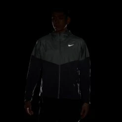 Nike Men's Miler Repel Winterized Running Jacket (043 - Pure Platinum/Reflective Silver) 7 Nike Men's Miler Repel Winterized Running Jacket (043 - Pure Platinum/Reflective Silver) -Shoes Fashion Store AURORA HV2669 043 PHSYM200 2000