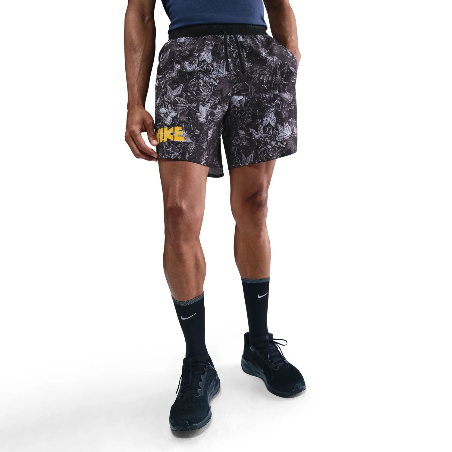 Nike Men's Dri-FIT 7" Brief-Lined Printed Running Shorts (010 - Black/White/Reflective Silver) 1 Nike Men's Dri-FIT 7" Brief-Lined Printed Running Shorts (010 - Black/White/Reflective Silver)