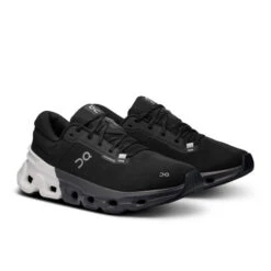 On Men's Cloudflyer 5 (Black/White) 8 On Men's Cloudflyer 5 (Black/White) -Shoes Fashion Store Image138 9c32ca54 109d 4133 a0d7 b799486bed82