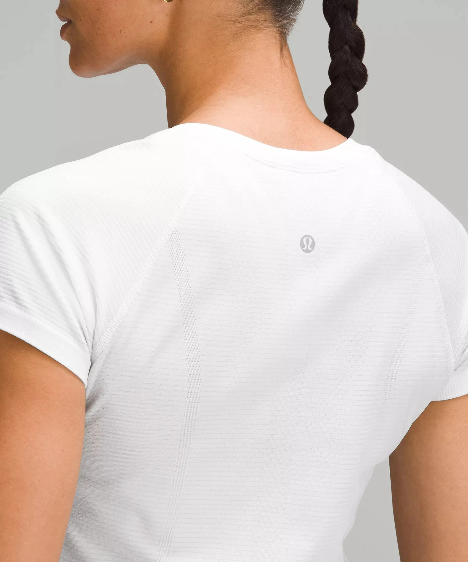 Lululemon Women's Swiftly Tech Short-Sleeve Shirt 2.0 *Hip Length (White) 2 Lululemon Women's Swiftly Tech Short-Sleeve Shirt 2.0 *Hip Length (White) - Image 2
