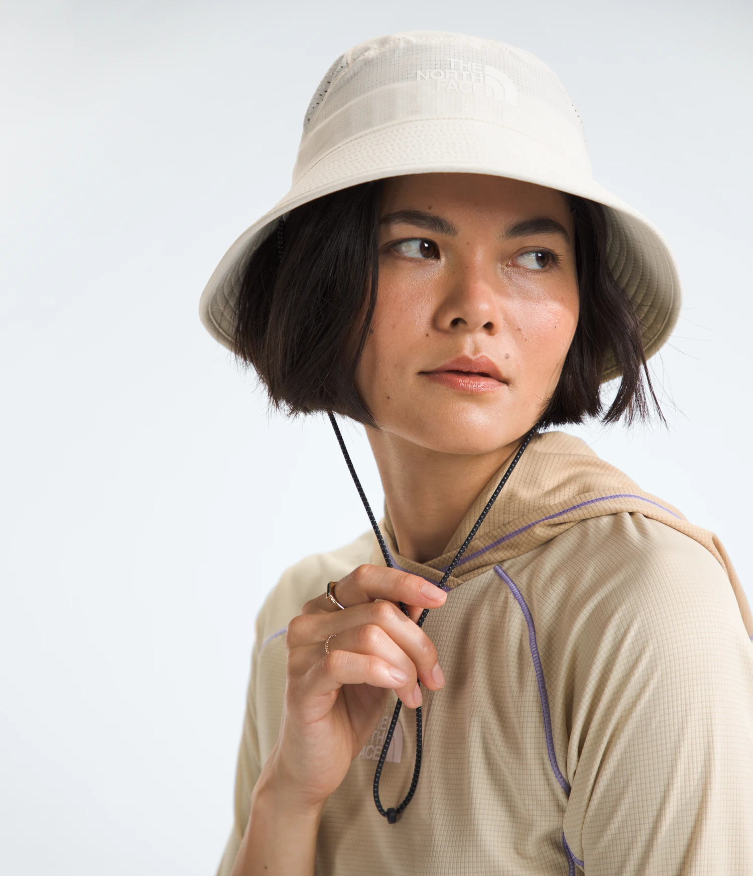 The North Face Unisex Summer Run Bucket (White Dune) 2 The North Face Unisex Summer Run Bucket (White Dune) - Image 2