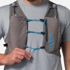 Nathan Pinnacle Breeze 4 Liter Hydration Race Vest (Charcoal/Electric) 15 Nathan Pinnacle Breeze 4 Liter Hydration Race Vest (Charcoal/Electric) -Shoes Fashion Store NS30730 80222 PinnacleBreeze 4L onBody 4 1000x dadbcab3 efeb 45f6 a3b8 be1337ec43d6