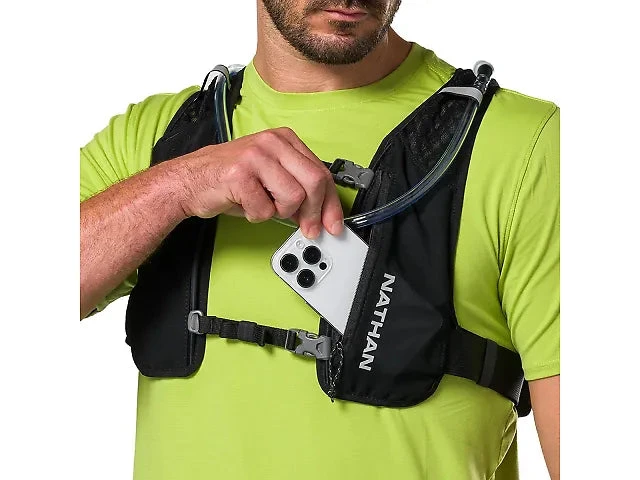 Nathan QuickStart 3.0 4 Liter Hydration Pack (Black/Reflective Silver) 2 Nathan QuickStart 3.0 4 Liter Hydration Pack (Black/Reflective Silver) - Image 2